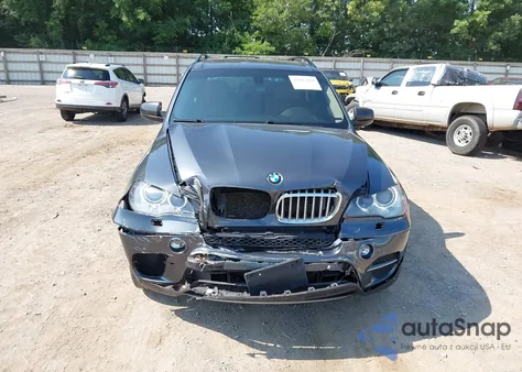 2013 BMW X5 xDrive35I/xDrive35I Premium/xDrive35I Sport Activity из США, поврежденный, VIN 5UXZV4C59D0E10360